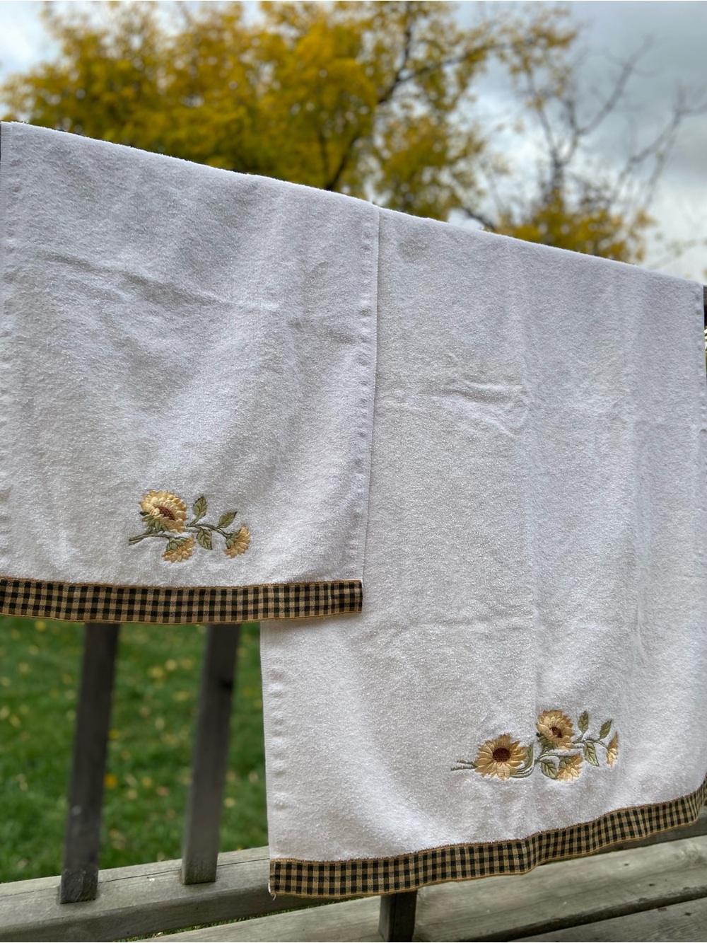 VTG 90s Sunflower Bath Towel Set Gingham Trim Embroidered Avanti Farmhouse - Picture 7 of 12